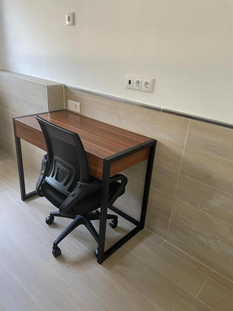 Planta Baja Moderna Y Nueva A Estrenar En El Centro Ciudad 2 Habitaciones Y 2 Banos Elche Exterior photo